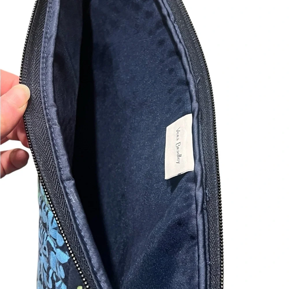 Vera Bradley Blue, Green, White Lap Top Case